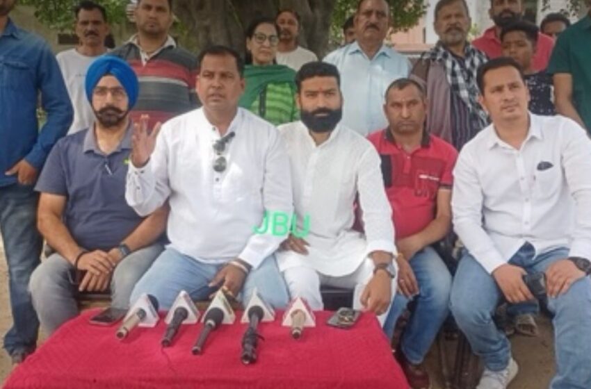  राशन डिपुओं पर सरबर डाऊन रहने से लोगों को दस बार जाना पड़ता है राशन लेने के लिए: अमित कपूर