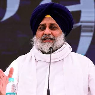  अकाली दल प्रधान सुखबीर बादल ने सीएम भगवंत मान को भेजा कानूनी नोटिस