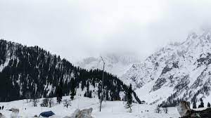  कश्मीर घाटी में शीत लहरें जारी