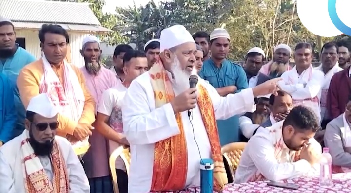  तरुण गोगोई सरकार ने 5 लाख डी-वोटर बनाए: अजमल