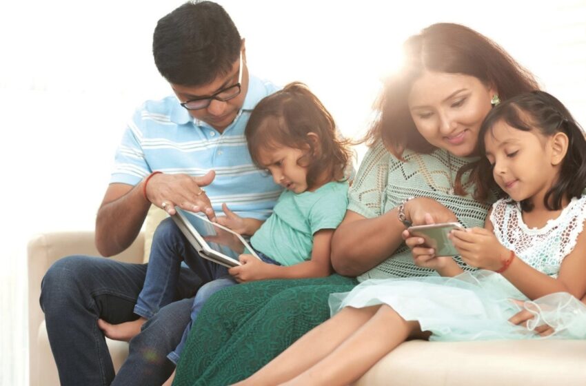  बच्चों का डिजिटल संसार, क्रिटिकल उपहार