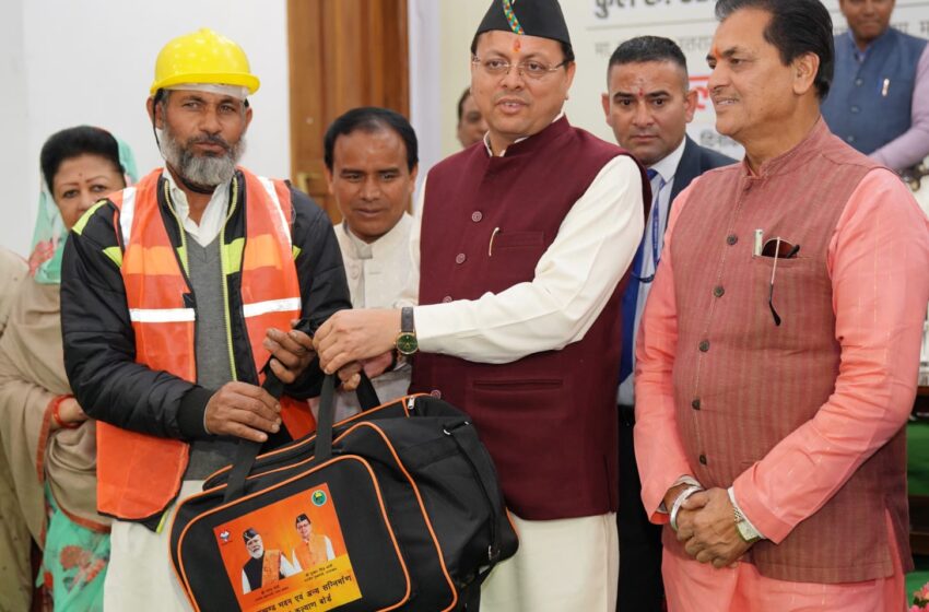  मुख्यमंत्री ने 8275.51 करोड़ की 17 विभागों की 122 योजनाओं का किया शिलान्यास और लोकार्पण