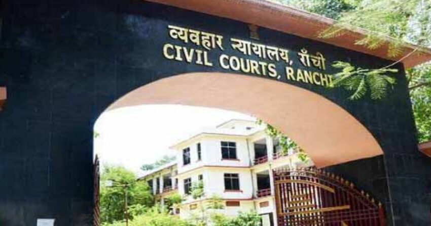  पूर्व मुख्यमंत्री हेमंत सोरेन के खिलाफ ईडी की चार्जशीट पर कोर्ट ने लिया संज्ञान, तीन को नोटिस