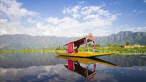  मौसम विज्ञानियों ने अगले 24 घंटों में जम्मू-कश्मीर में मुख्य रूप से शुष्क मौसम रहने की संभावना जताई