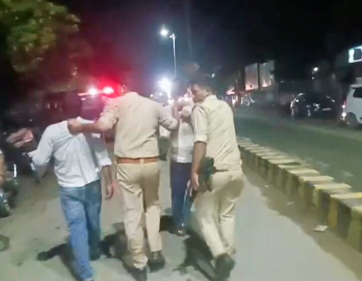  बस को हाईजैक करने का किया प्रयास, पुलिस ने चार लोगों को पकड़ा