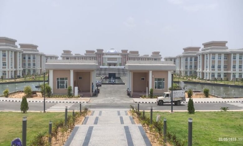  झारखंड हाई कोर्ट ने कहा, संवैधानिक संस्थानों में रिक्त पदों के मामले में कछुए की चाल से क्यों चल रही राज्य सरकार?