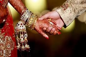  फरार प्रेमी जोड़ा शादी कर थाने पहुंचा, लगाई सुरक्षा की गुहार