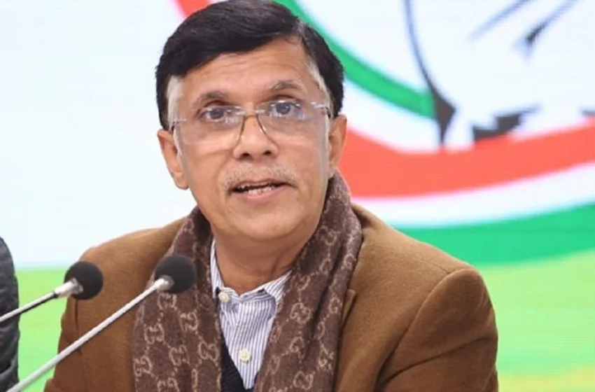  पवन खेड़ा के विवादास्पद बयान से राजनीतिक बवाल: सोनिया गांधी और ‘दादर’ पर बहस