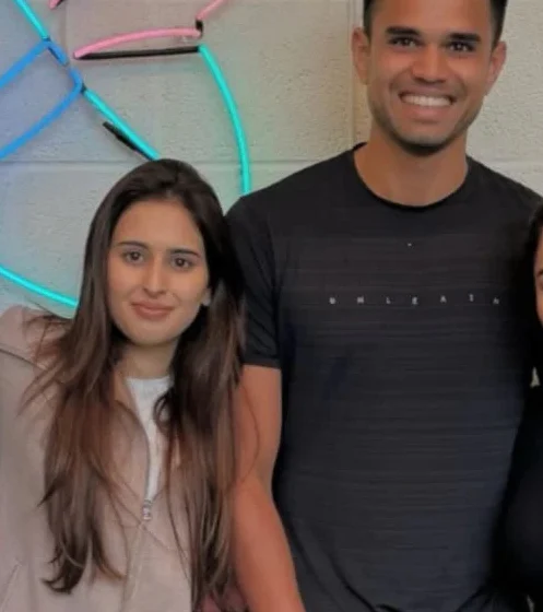  क्रिकेट लीजेंड सचिन तेंदुलकर के बेटे अर्जुन तेंदुलकर की सानिया चंडोक संग सगाई, शुरू हुई ज़िन्दगी की नई पारी