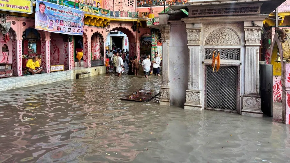 जहां भगवान कृष्ण ने कंस का वध करने के बाद किया था विश्राम, वह घाट भी यमुना की बाढ़ में डूबा
