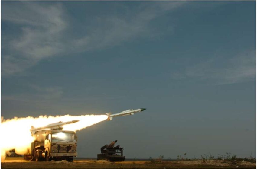 Indian Air Force Day: भविष्य में कितनी ताकतवर हो सकती है भारतीय वायुसेना? क्या है नया डोम सिस्टम, जानें डिटेल्स