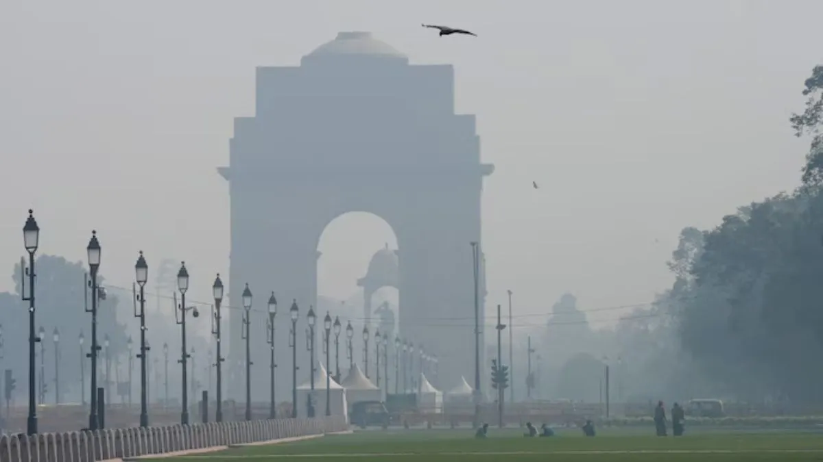 दिवाली से पहले दिल्ली-NCR की हवा जहरीली, AQI 400 पार: क्या है हालात?