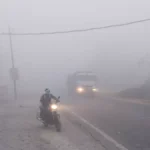 उत्तर भारत में कोहरे का कोहराम: यातायात व्यवस्था चरमराई, चार दर्जन से अधिक ट्रेनें और दर्जनों उड़ानें प्रभावित