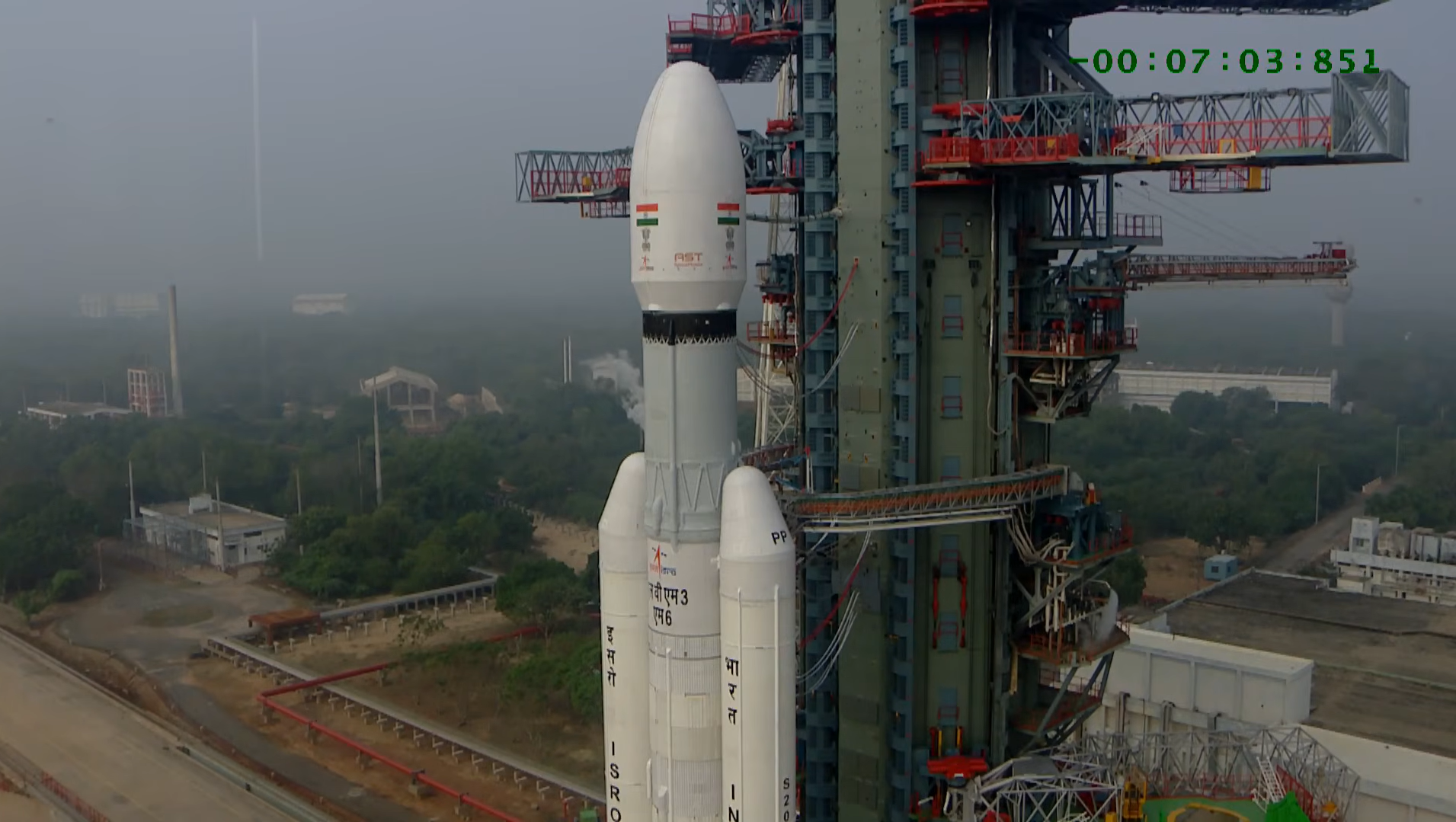 इसरो का ऐतिहासिक धमाका: ‘बाहुबली’ रॉकेट ने अंतरिक्ष में रचा इतिहास, भारत बना भारी सैटेलाइट लॉन्चिंग का ग्लोबल हब