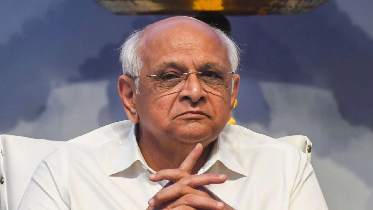 गुजरात की राजनीति में बड़ी हलचल: विधानसभा उपाध्यक्ष जेठाभाई भरवाड़ ने दिया इस्तीफा, सीएम भूपेंद्र पटेल की मौजूदगी में सौंपा त्यागपत्र