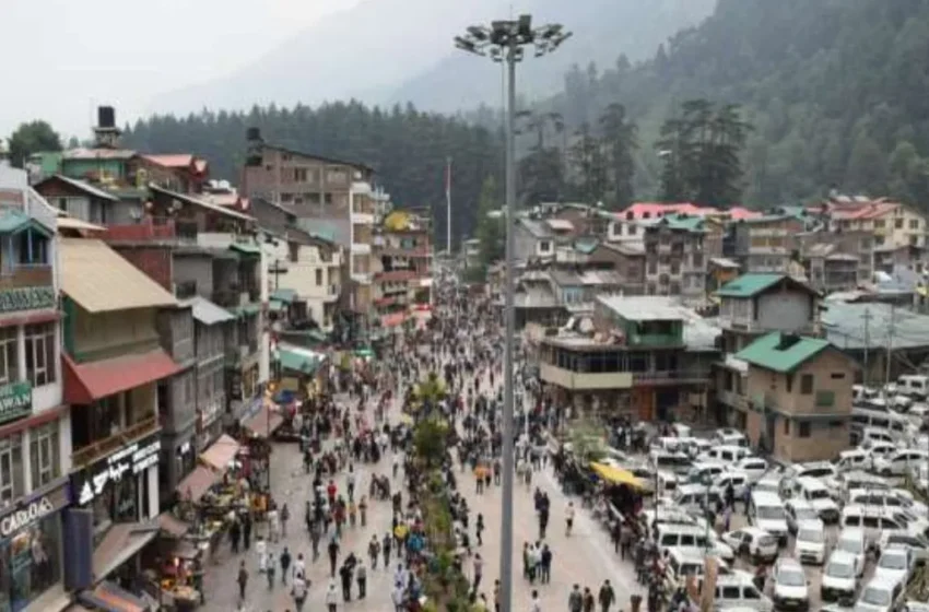  मनाली में पर्यटन का पर्यावरणीय संकट: प्राकृतिक संसाधनों पर बढ़ता दबाव