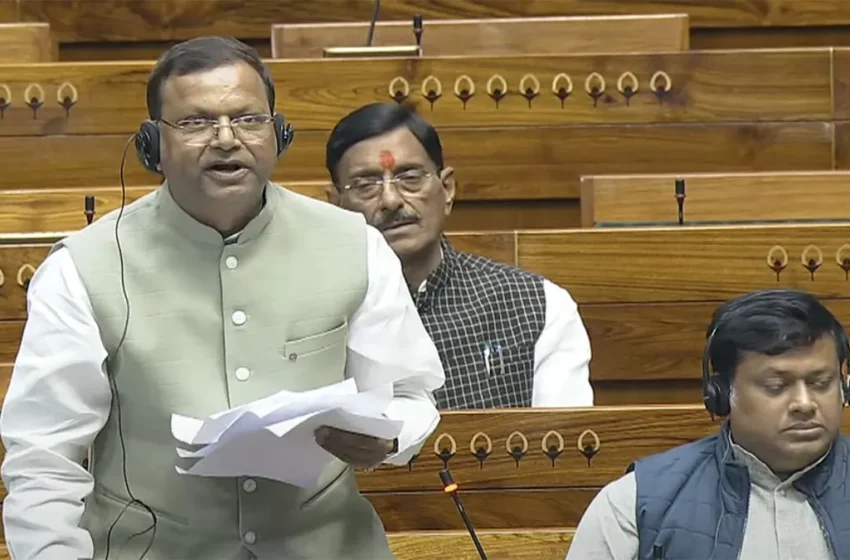  यूपी बीजेपी में बड़ा बदलाव: महाराजगंज सांसद पंकज चौधरी नए प्रदेश अध्यक्ष की दौड़ में सबसे आगे, 14 दिसंबर को ऐलान संभव