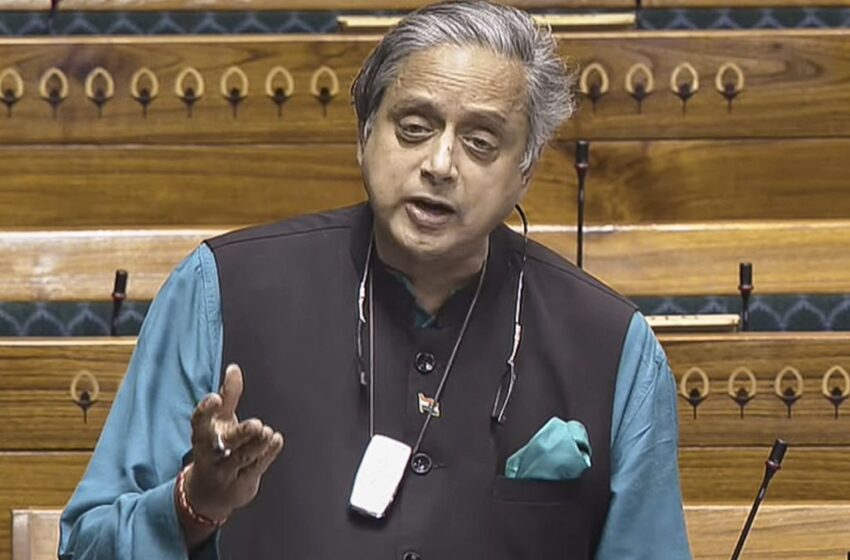  बांग्लादेश में प्रेस की स्वतंत्रता पर भीषण प्रहार: शशि थरूर ने मीडिया संस्थानों पर हुए हमलों और हिंसा पर जताई गहरी चिंता