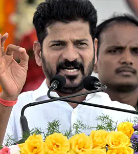  तेलंगाना में राजनीतिक घमासान: फोन टैपिंग मामले में हरीश राव से पूछताछ, बीआरएस ने रेवंत रेड्डी सरकार पर लगाया ‘डाइवर्जन पॉलिटिक्स’ का आरोप