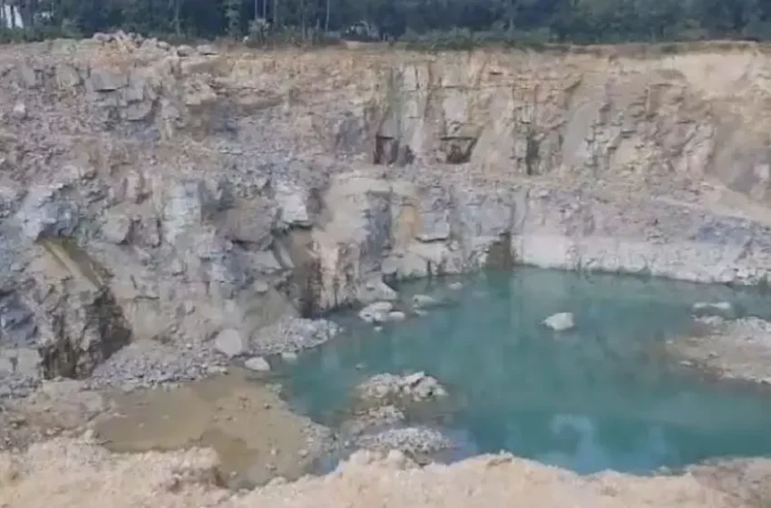  ओडिशा के ढेंकनाल में अवैध पत्थर खदान में भीषण धमाका: मलबे में दबे कई मजदूर, मौतों की आशंका से सहमा इलाका