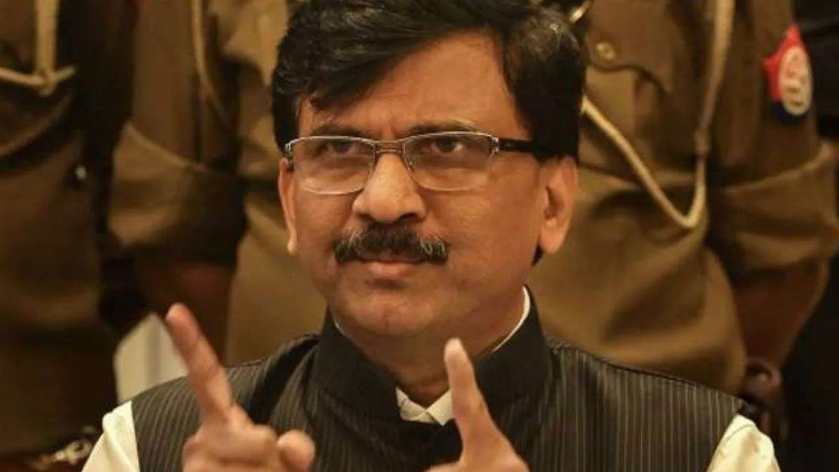 मुंबई के रण में ‘होटल पॉलिटिक्स’: बीएमसी मेयर पद के लिए बिछी सियासी बिसात, संजय राउत का शिंदे गुट पर तीखा तंज