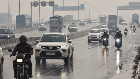  दिल्ली-एनसीआर में फिर सक्रिय होगा पश्चिमी विक्षोभ: फरवरी की शुरुआत बारिश के साथ होने के आसार, पहाड़ों पर बर्फबारी का अलर्ट