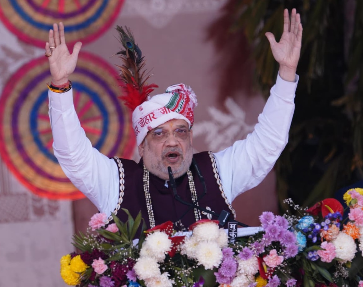 नक्सलवाद से विकासवाद की ओर बढ़ता बस्तर: ‘बस्तर पंडुम’ के सांस्कृतिक वैभव की प्रधानमंत्री मोदी ने की सराहना, गृह मंत्री बोले- अब वैश्विक पहचान पा रही जनजातीय विरासत