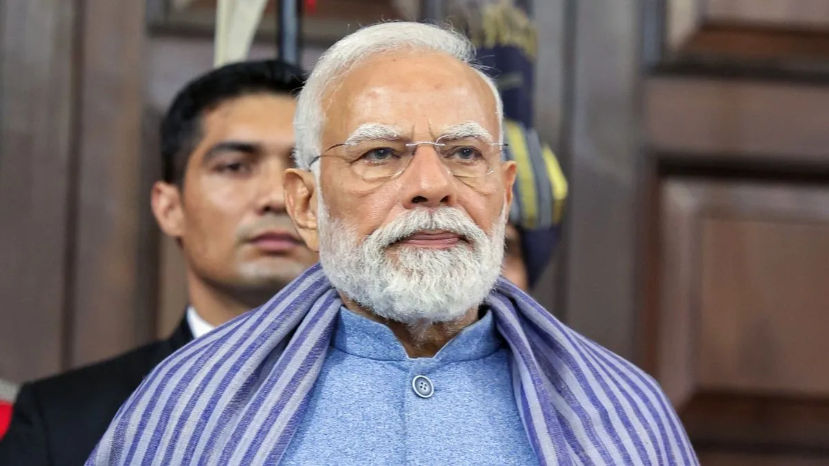 पूर्वोत्तर में भारत की सामरिक शक्ति का नया अध्याय: पीएम मोदी ने मोरान बाईपास एयरस्ट्रिप का किया उद्घाटन, राफेल और सुखोई के गर्जना से कांपा आसमान