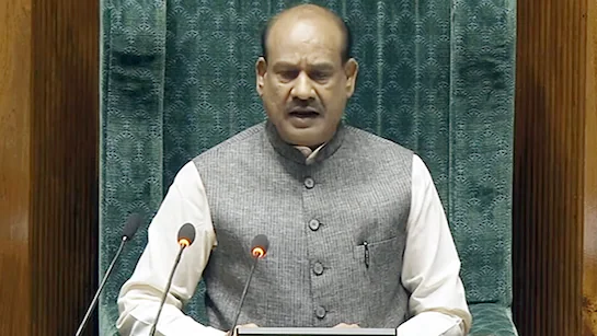 लोकसभा अध्यक्ष ओम बिरला के खिलाफ अविश्वास प्रस्ताव: नोटिस में मिलीं गंभीर खामियां, लेकिन स्पीकर ने स्वयं सुधार कर आगे बढ़ाने के दिए निर्देश