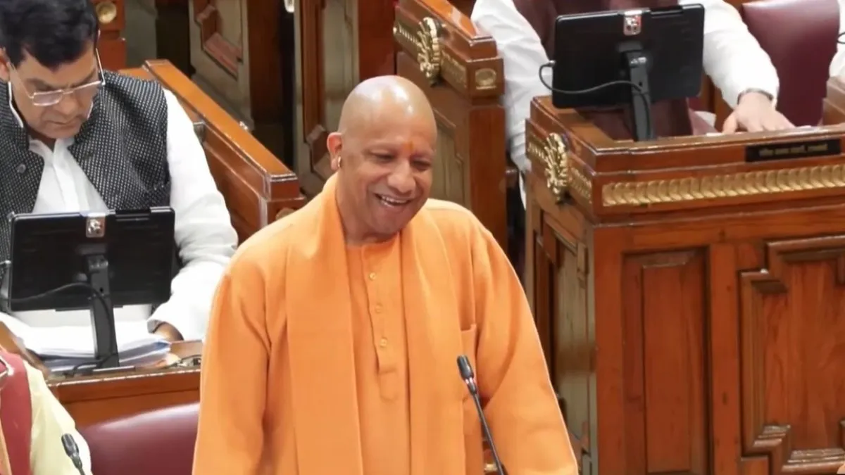 सीएम योगी का बड़ा तोहफा: शिक्षा मित्रों को अब 18 हजार, अनुदेशकों को 17 हजार रुपये महीना – अप्रैल 2026 से लागू