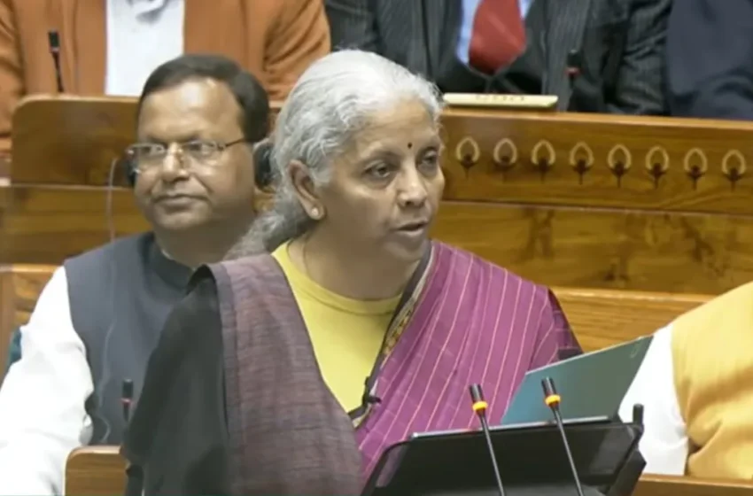  बजट 2026: इंफ्रास्ट्रक्चर पर बड़ा फोकस, 7 हाई-स्पीड रेल कॉरिडोर का ऐलान; कई चीजें सस्ती, शराब महंगी