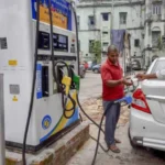 केंद्र सरकार ने 1 अप्रैल 2026 से देशभर में 20% एथेनॉल मिश्रित पेट्रोल (E20) की बिक्री को अनिवार्य कर दिया है।