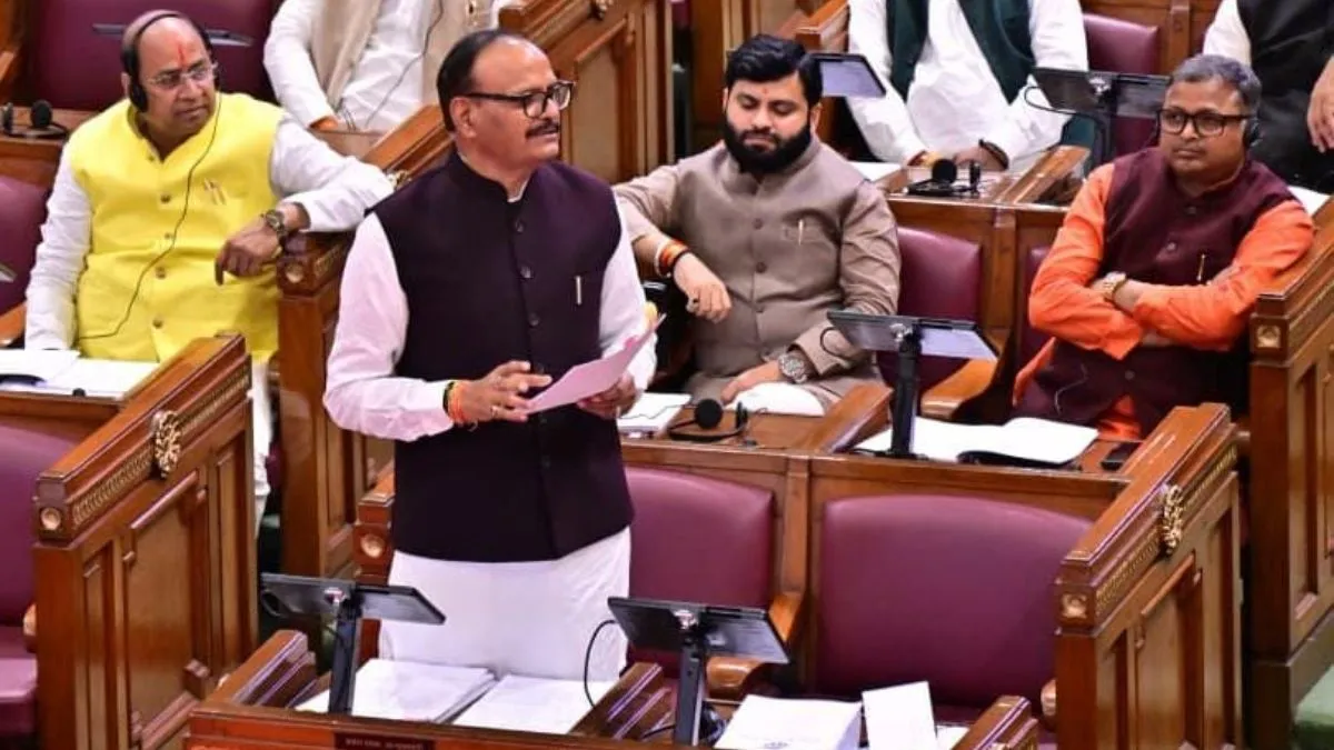 यूपी में 178 प्राइवेट अस्पतालों के लाइसेंस निरस्त: 500 शिकायतों के बाद कार्रवाई, 59 बहाल, 281 में FIR, 533 सील – स्वास्थ्य मंत्री ब्रजेश पाठक ने विधानसभा में दी जानकारी