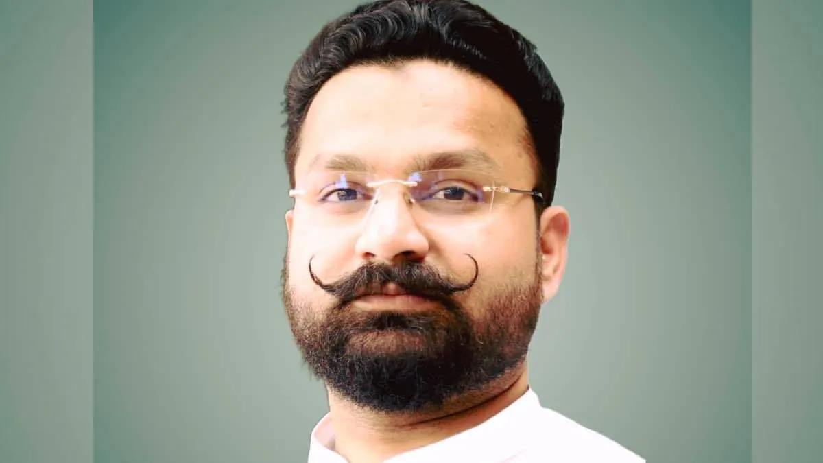 मुख्तार अंसारी के परिवार में खुला झगड़ा: भतीजे सलमान अंसारी ने विधायक मन्नू अंसारी पर लगाए गंभीर आरोप, कहा- विकास के नाम पर लूट, कार्यकर्ताओं को बेइज्जत किया जा रहा