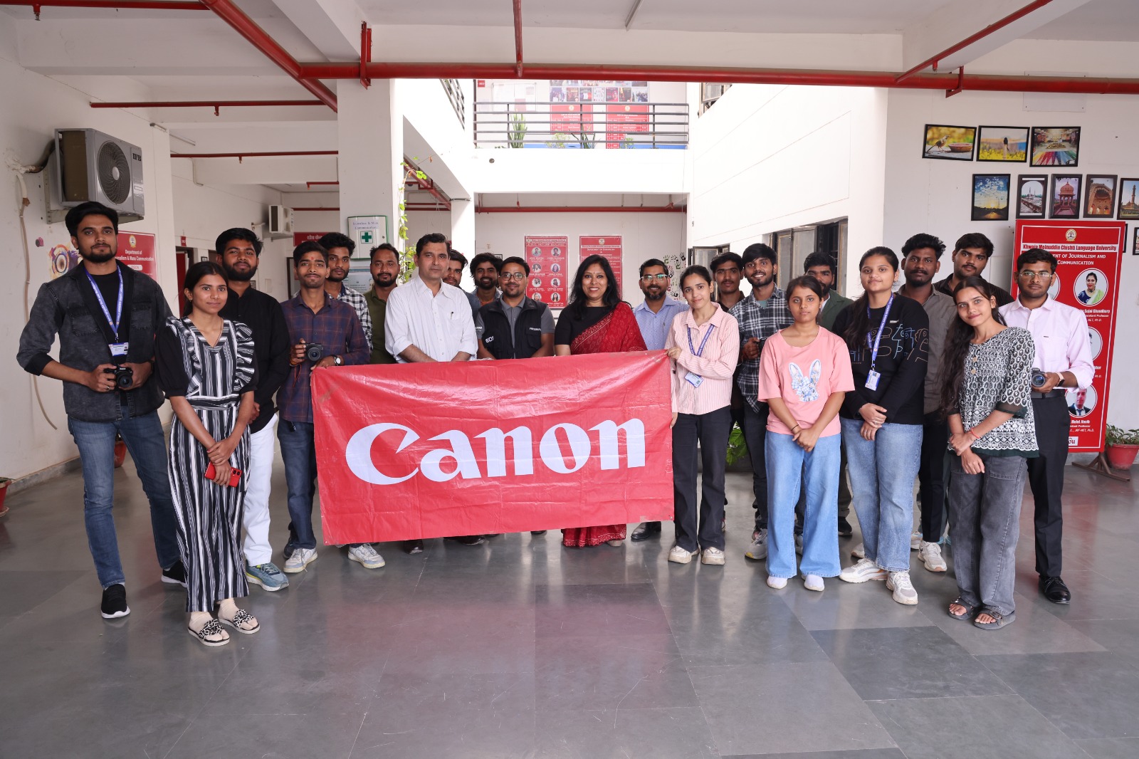 भाषा विश्वविद्यालय में ‘कंटेंट क्रिएटर वर्कशॉप’, तकनीक और रचनात्मकता पर जोर