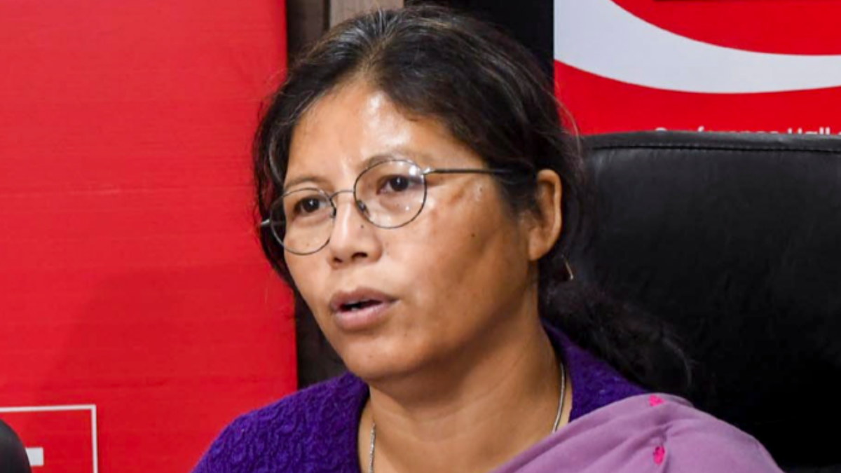 असम में बड़ा राजनीतिक उलटफेर: मंत्री नंदिता गरलोसा ने थामा कांग्रेस का दामन, BJP से टिकट न मिलने पर लिया फैसला