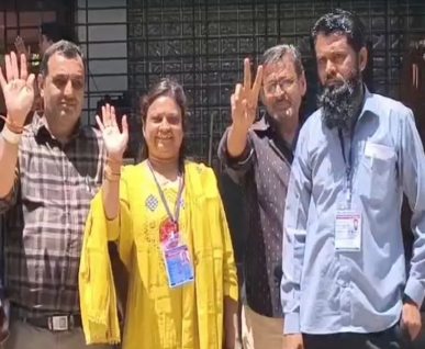 गोधरा में कौमी एकता की मिसाल: मुस्लिम बहुल वार्ड से हिंदू महिला अपेक्षा सोनी की ऐतिहासिक जीत