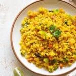 पोहा हर किसी के लिए नहीं फायदेमंद! जानें किन लोगों को करना चाहिए परहेज