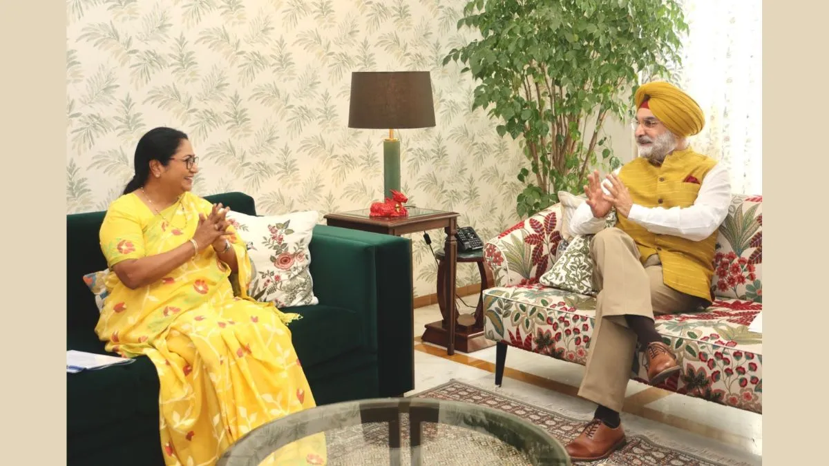 दिल्ली में गर्मियों की तैयारी तेज: CM रेखा गुप्ता ने LG तरनजीत सिंह संधू से की समीक्षा बैठक