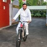 पीएम मोदी की अपील का असर: हरियाणा CM नायब सैनी साइकिल पर निकले, सुखना लेक पहुंचे