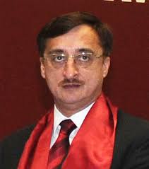खाड़ी देशों में बढ़े हवाई किराए से भारतीय कामगार परेशान, विवेक तन्खा ने मोदी सरकार से मांगी राहत