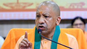 मऊ में सीएम योगी का माफियाओं पर बड़ा हमला, बोले- ‘धार्मिक आयोजन में बाधा डाली तो रावण-कंस जैसी दुर्गति होगी’