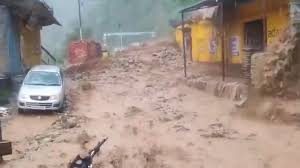उत्तराखंड में भारी बारिश से तबाही, टिहरी में हाईवे बंद; मंत्री और विधायक एक घंटे तक फंसे