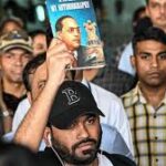 दिल्ली में कॉकरोच जनता पार्टी का बड़ा प्रदर्शन: संस्थापक अभिजीत दीपके जंतर-मंतर पहुंचे, सुरक्षा के कड़े इंतजाम