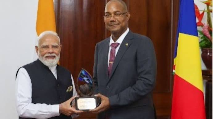 सेशेल्स में पीएम मोदी को मिला सर्वोच्च सम्मान ‘गार्जियन ऑफ द ब्लू हॉरिजन’, पर्यावरण संरक्षण में योगदान का मिला वैश्विक सम्मान