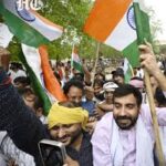 लखनऊ के ईको गार्डन में छात्रों-शिक्षकों का प्रदर्शन, UPSI और लेखपाल भर्ती में पारदर्शिता की उठाई मांग