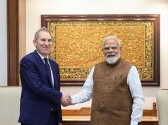 PM मोदी से मिले अमेजन CEO एंडी जेसी, 2030 तक भारत में 48 अरब डॉलर निवेश और 38 लाख नौकरियों का लक्ष्य