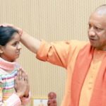 सीएम योगी से मुलाकात के बाद कानपुर की खुशी की जिंदगी बदली, इलाज, पढ़ाई और परिवार को मिला रोजगार का सहारा