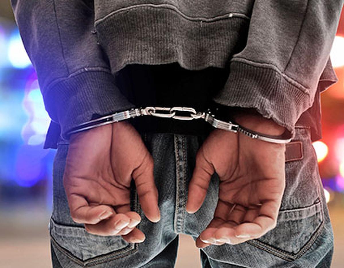विदेश में नौकरी का झांसा देकर 27 युवाओं से 19 लाख की ठगी करने वाला गिरोह पकड़ा गया, नोएडा में ज्योतिषी बनकर छिपा था आरोपी