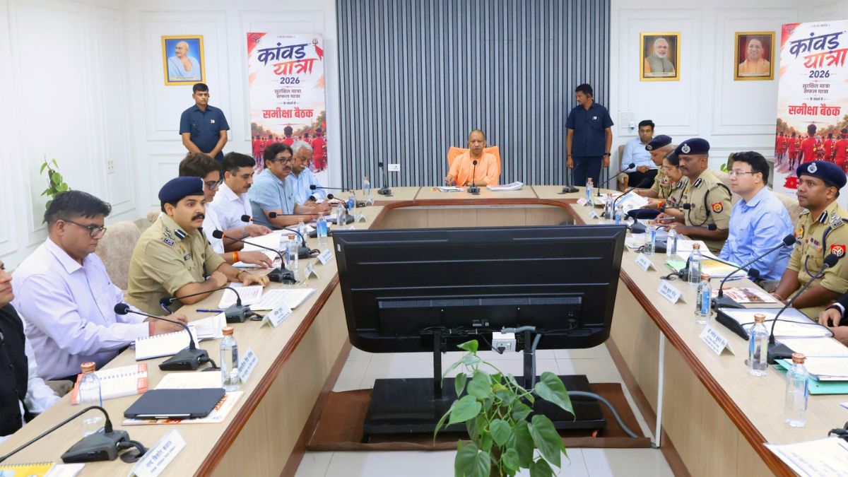 कांवड़ यात्रा 2026: CM योगी के सख्त निर्देश, अफवाह फैलाने वालों पर होगी कार्रवाई, मार्ग पर मांस और शराब की दुकानें रहेंगी बंद